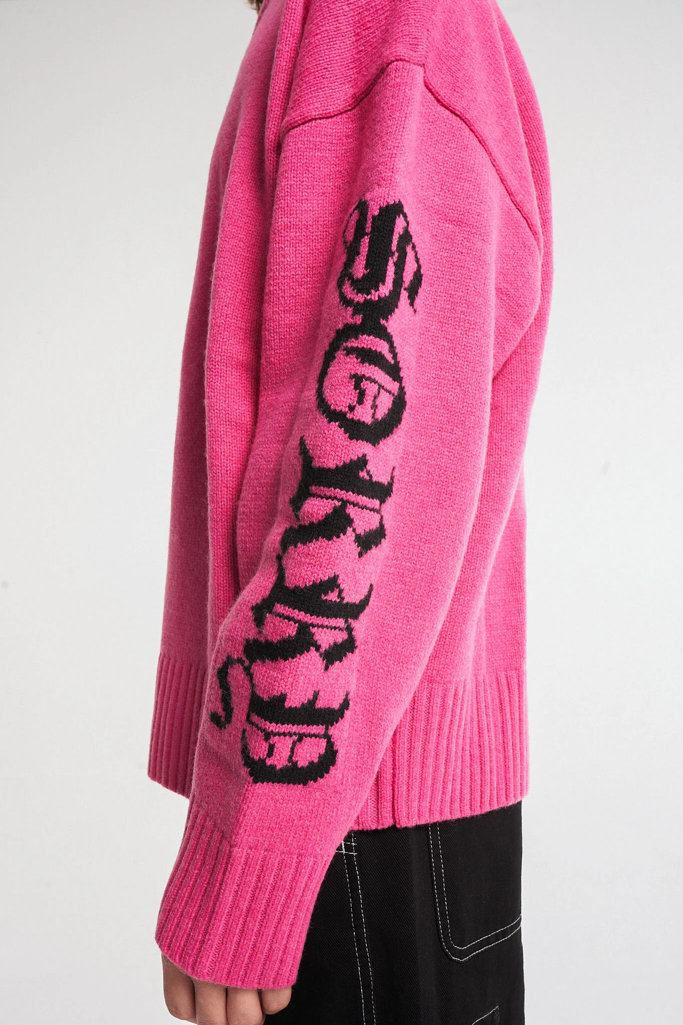Djakarta Hot Pink - Image 10