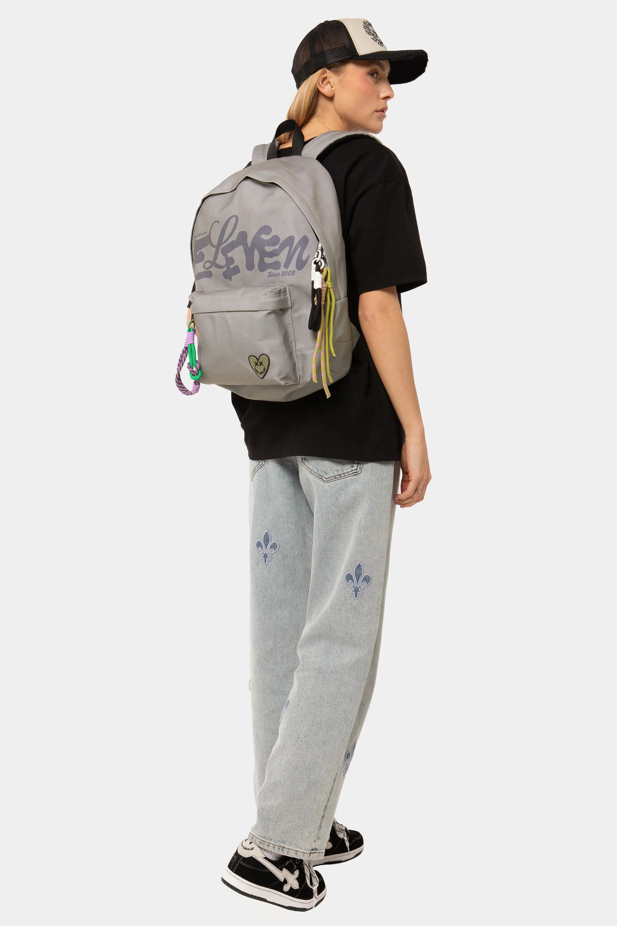 July Kaki - Image 4