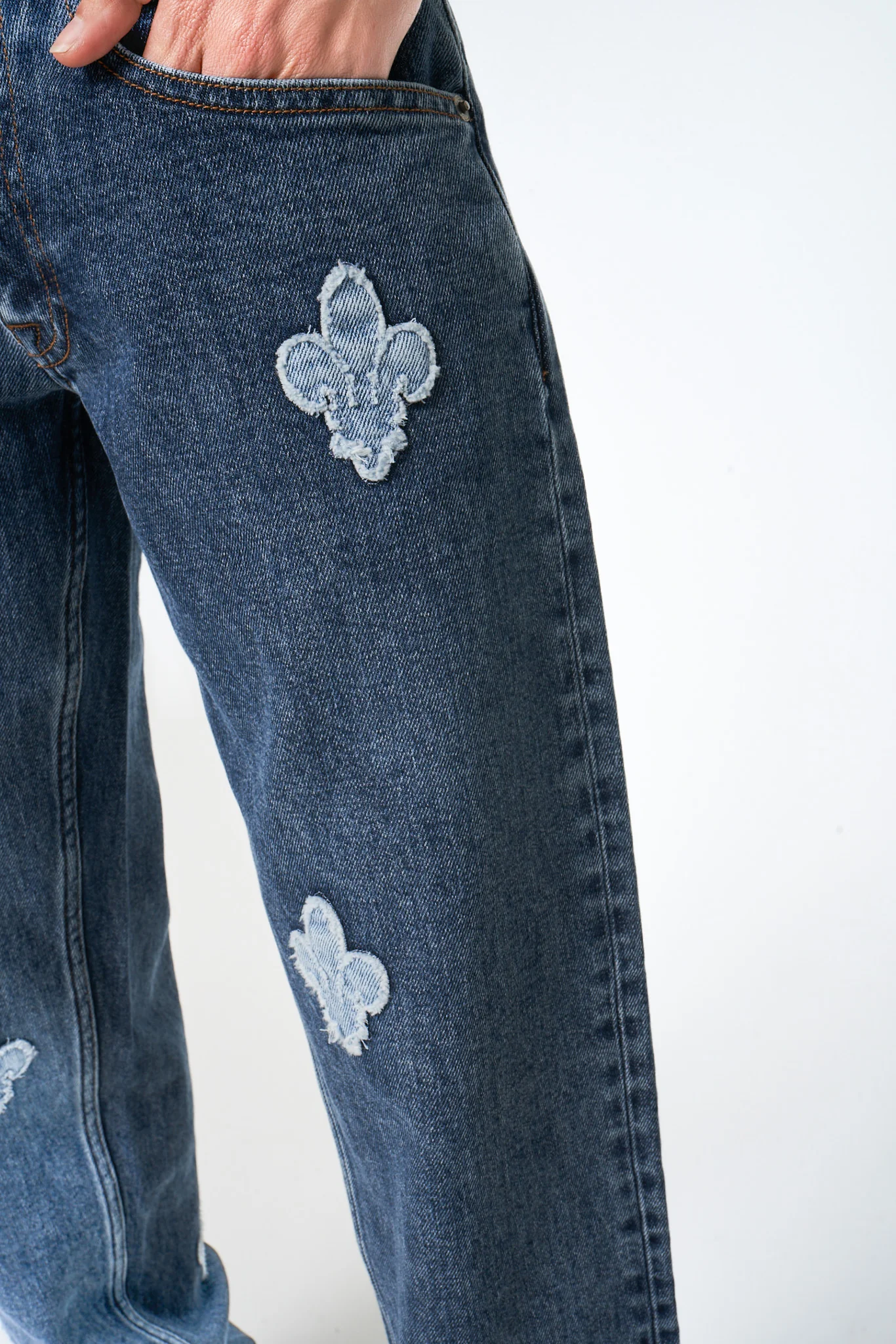 Newton Bleu Jean - Image 8