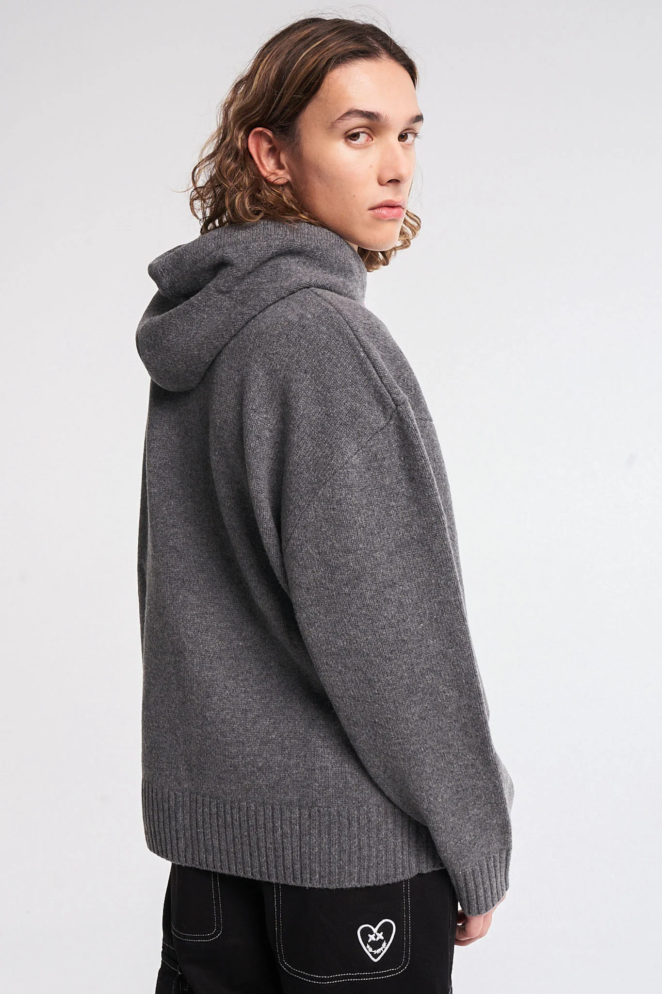 Sixtine Black Wash - Image 10
